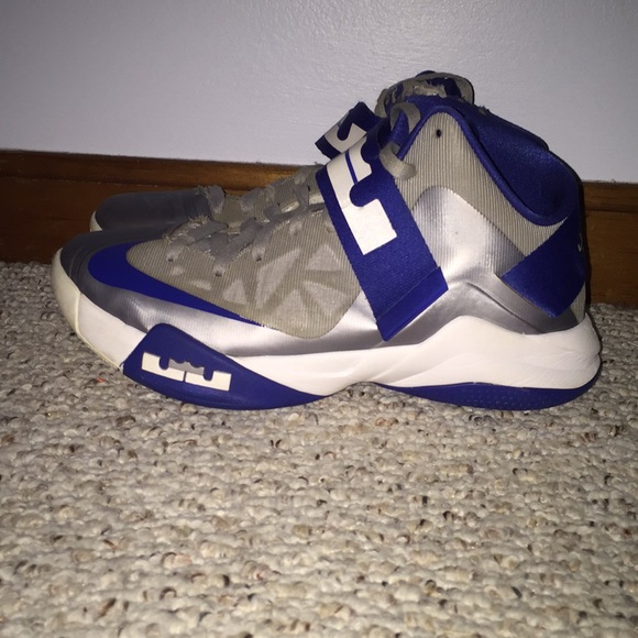 lebron soldier size 7.5